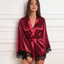 Charger l'image dans la galerie, Kimono Sexy Femme – Déshabillé Satin & Dentelle | Robe de Nuit Lingerie