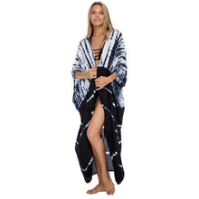 Charger l'image dans la galerie, CARDIGAN KIMONO BOHÈME NOIR BLANC ZEBRE POUR FEMME, kimono d'été stylé.