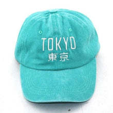 Charger l'image dans la galerie, Casquette Japonaise Tokyo streets en couleur délavée, idéale pour l'été et les balades à Tokyo.