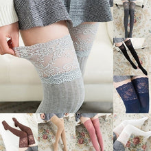 Charger l'image dans la galerie, Chaussettes Japonaises Kawaii en tricot - Kimono Japonais