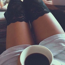 Charger l'image dans la galerie, Chaussettes Japonaises Kawaii en tricot - Kimono Japonais