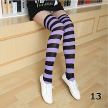 Charger l'image dans la galerie, Chaussettes Japonaises pastelles Kawaii à rayures - Kimono Japonais