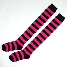 Charger l'image dans la galerie, Chaussettes Japonaises pastelles Kawaii à rayures - Kimono Japonais
