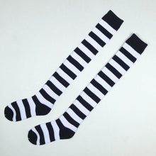 Charger l'image dans la galerie, Chaussettes Japonaises pastelles Kawaii à rayures - Kimono Japonais