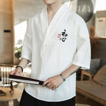 Charger l'image dans la galerie, Chemise Homme Nokori en lin coton, style kimono, un classique de la mode japonaise, parfait pour un look unique.