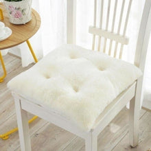 Charger l'image dans la galerie, Coussin Japonais de sol en fourrure - Kimono Japonais