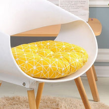 Charger l'image dans la galerie, Coussin Japonais Motifs Kawaii - Kimono Japonais