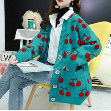 Charger l'image dans la galerie, Gillet Kawaii Japonais tricoté impressions cerises - Kimono Japonais