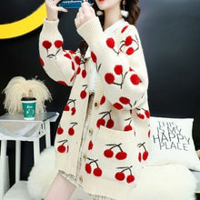 Charger l'image dans la galerie, Gillet Kawaii Japonais tricoté impressions cerises - Kimono Japonais