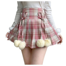 Charger l'image dans la galerie, JUPE KAWAII TENNIS À POMPONS EN TISSU ÉCOSSAIS - Kimono Japonais