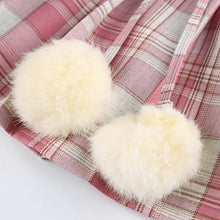 Charger l'image dans la galerie, JUPE KAWAII TENNIS À POMPONS EN TISSU ÉCOSSAIS - Kimono Japonais