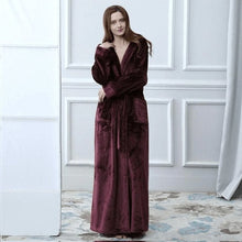 Charger l'image dans la galerie, kimono Femme de chambre d'hiver - Kimono Japonais