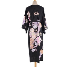 Charger l'image dans la galerie, KIMONO FEMME PLAGE NOIR FLORAL - Kimono Japonais