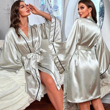 Charger l'image dans la galerie, KIMONO FEMME ROBE DE CHAMBRE SEDUCTION - Kimono Japonais