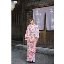 Charger l'image dans la galerie, Kimono Femme Sakura Broderie avec broderie sakura, fabriqué en coton et polyester pour plus de confort.