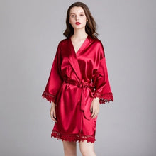 Charger l'image dans la galerie, Kimono Femme Satin Ange Blanc Dentelle - Kimono Japonais