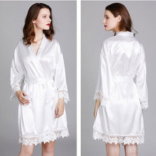Charger l'image dans la galerie, Kimono Femme Satin Ange Blanc Dentelle - Kimono Japonais