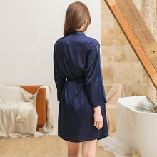 Charger l'image dans la galerie, Kimono Femme Satin Bleu Passion - Kimono Japonais