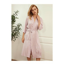Charger l'image dans la galerie, Kimono Femme Satin Classique rose - Kimono Japonais
