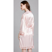 Charger l'image dans la galerie, Kimono Femme Satin Rose dentelles - Kimono Japonais