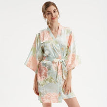 Charger l'image dans la galerie, Kimono Femme Satin Rose Printemps - Kimono Japonais