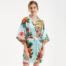 Charger l'image dans la galerie, Kimono Femme Satin Rose Printemps - Kimono Japonais