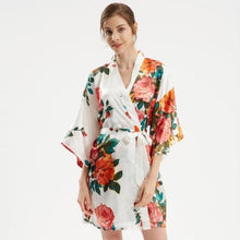 Charger l'image dans la galerie, Kimono Femme Satin Rose Printemps - Kimono Japonais