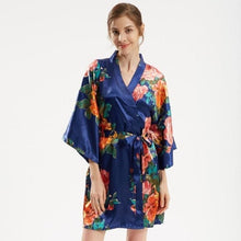 Charger l'image dans la galerie, Kimono Femme Satin Rose Printemps - Kimono Japonais