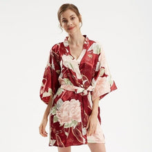 Charger l'image dans la galerie, Kimono Femme Satin Rouge Fleurs Blanches - Kimono Japonais