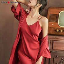 Charger l'image dans la galerie, Kimono Femme Satin Rouge Sentiments - Kimono Japonais