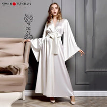 Charger l'image dans la galerie, KIMONO FEMME SATIN WHITE TOUCH - Kimono Japonais