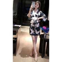 Charger l'image dans la galerie, Kimono Femme Sexy ´´Fly´´ Kimono sexy Kimonojaponais