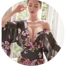 Charger l'image dans la galerie, Kimono Femme Sexy ´'Hanami´´ Kimono sexy Kimonojaponais