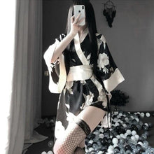 Charger l'image dans la galerie, Kimono Femme Sexy ´ Sake´ Kimono sexy Kimonojaponais Noir