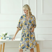 Charger l'image dans la galerie, Kimono Femme Yukata Jaune Floral - Kimono Japonais