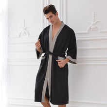Charger l'image dans la galerie, Kimono Homme Soft Touch en coton avec col élégant et ceinture ajustable.