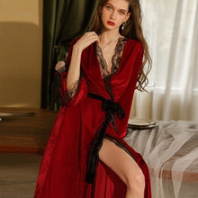 Charger l'image dans la galerie, KIMONO PEIGNOIR SATIN ROUGE PASSION - Kimono Japonais