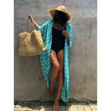 Charger l'image dans la galerie, Kimono turquoise bohème en coton impression feuilles, kimono bohème élégant avec imprimé feuilles vibrantes, parfait pour l'été.