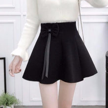 Charger l'image dans la galerie, Mini Jupe Japonaise Classique - Kimono Japonais