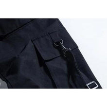 Charger l'image dans la galerie, Pantalon Techwear Rikujo, moderne avec poches pratiques, parfait pour un style urbain et skateur.