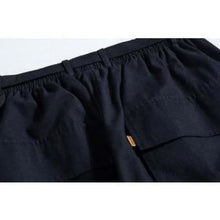Charger l'image dans la galerie, Pantalon Techwear Rikujo, moderne et fonctionnel, parfait pour le style urbain avec ses multiples poches.