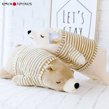 Charger l'image dans la galerie, Peluches Coca et Boba l'ours polaire - Douces et parfaites pour la détente et les câlins,