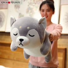 Charger l'image dans la galerie, Peluche Miska le Husky - Douce, hypoallergénique et parfaite pour les câlins, la détente et un meilleur sommeil.