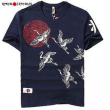 Charger l'image dans la galerie, T-shirt Envol de grues avec motif 3D de grues japonaises sur fond bleu, idéal pour un look romantique et tendance.
