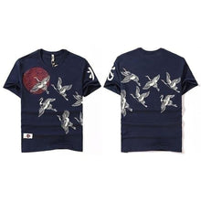 Charger l'image dans la galerie, T-shirt Envol de grues avec motif japonais élégant, doux au toucher et impression 3D, parfait pour un style romantique.