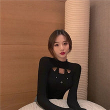 Charger l'image dans la galerie, T-shirt japonais Kawaii moulant decolleté chat Kitty - Kimono Japonais