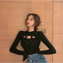 Charger l'image dans la galerie, T-shirt japonais Kawaii moulant decolleté chat Kitty - Kimono Japonais