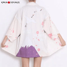 Charger l'image dans la galerie, Veste kimono pour femme représentant le mont Fuji et des fleurs de cerisier, fabriquée en polyester doux pour un look élégant, confortable et stylé.