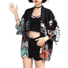Charger l'image dans la galerie, Veste Kimono Femme Gaku au design manga, parfaite pour un style streetwear moderne et décontracté.