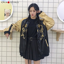 Charger l'image dans la galerie, Veste Sukajan Dragon Or avec broderie dragon dorée détaillée, fabriquée au Japon.